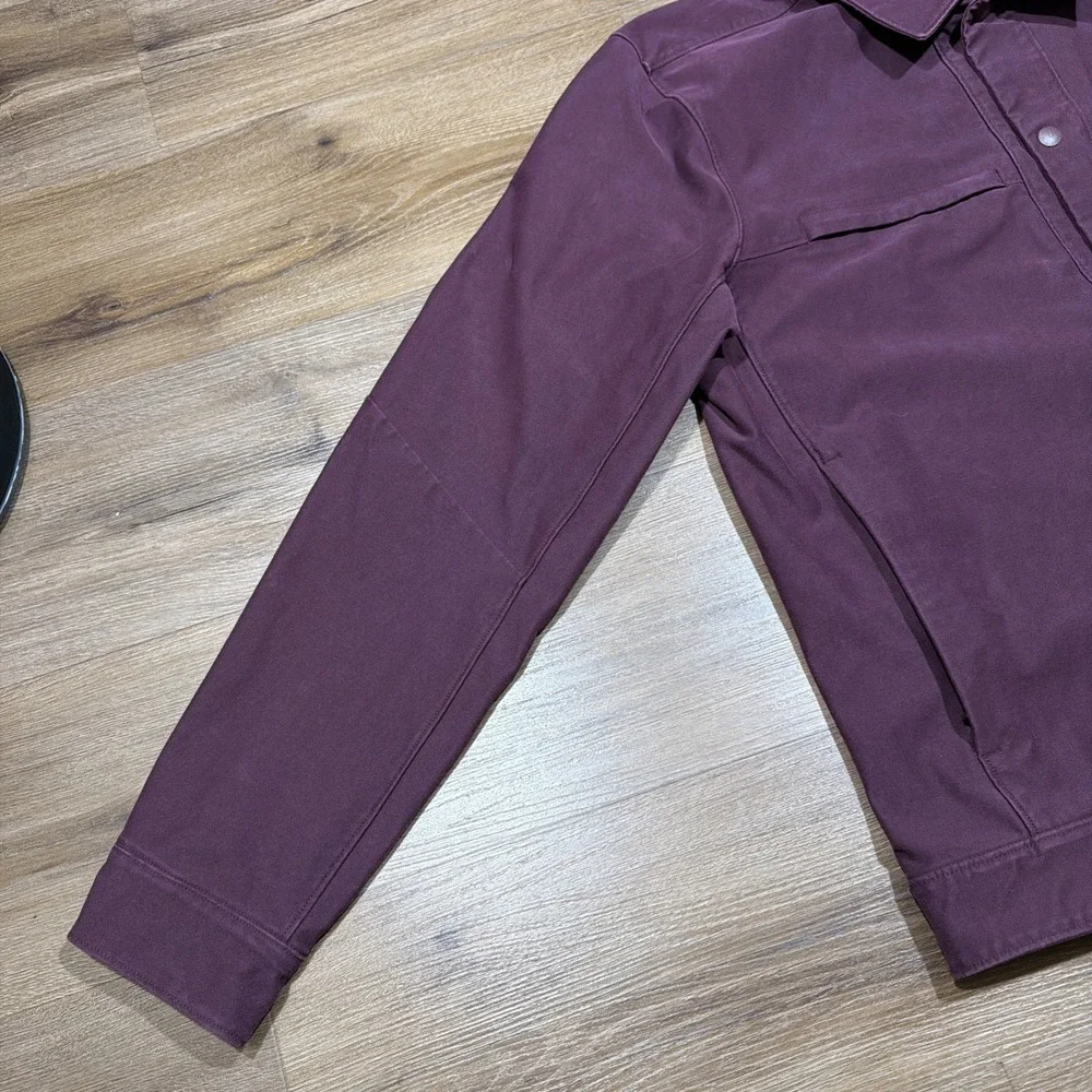 Lululemon Men's LARGE City‎ Excursion Snap Jacket LM3CZGS Plum Cassis Burgundy L